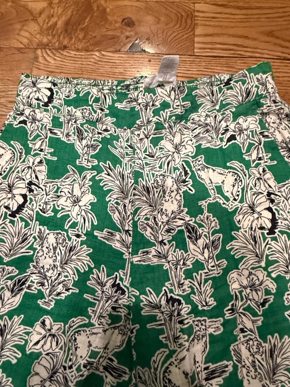 C&C California. Wide Leg Linen Jungle Print Pants. Size Medium. - Picture 7 of 9